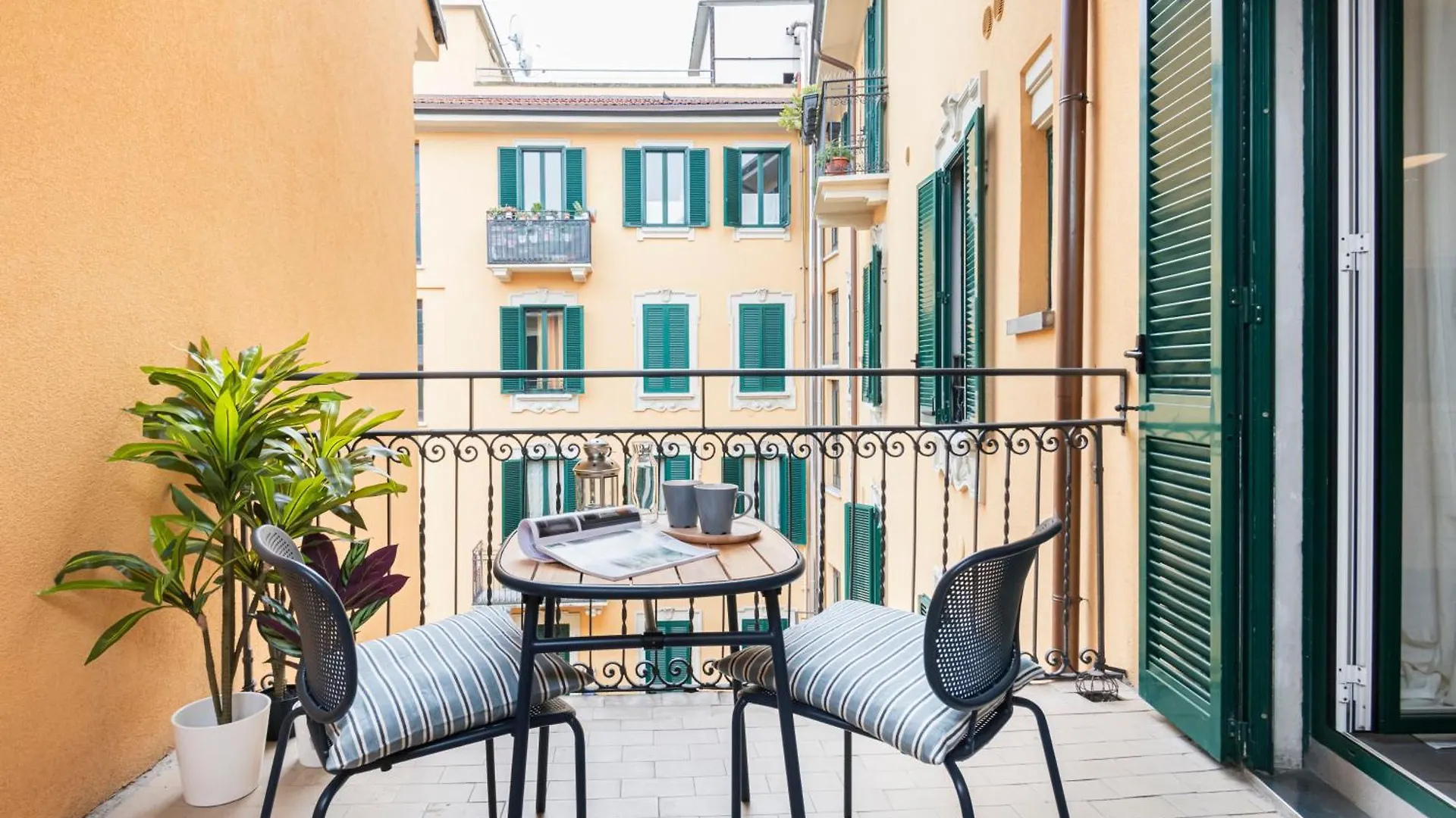 114 - Amazing Flat Fully Furnished In P.Ta Romana Milan 0*,  Italy