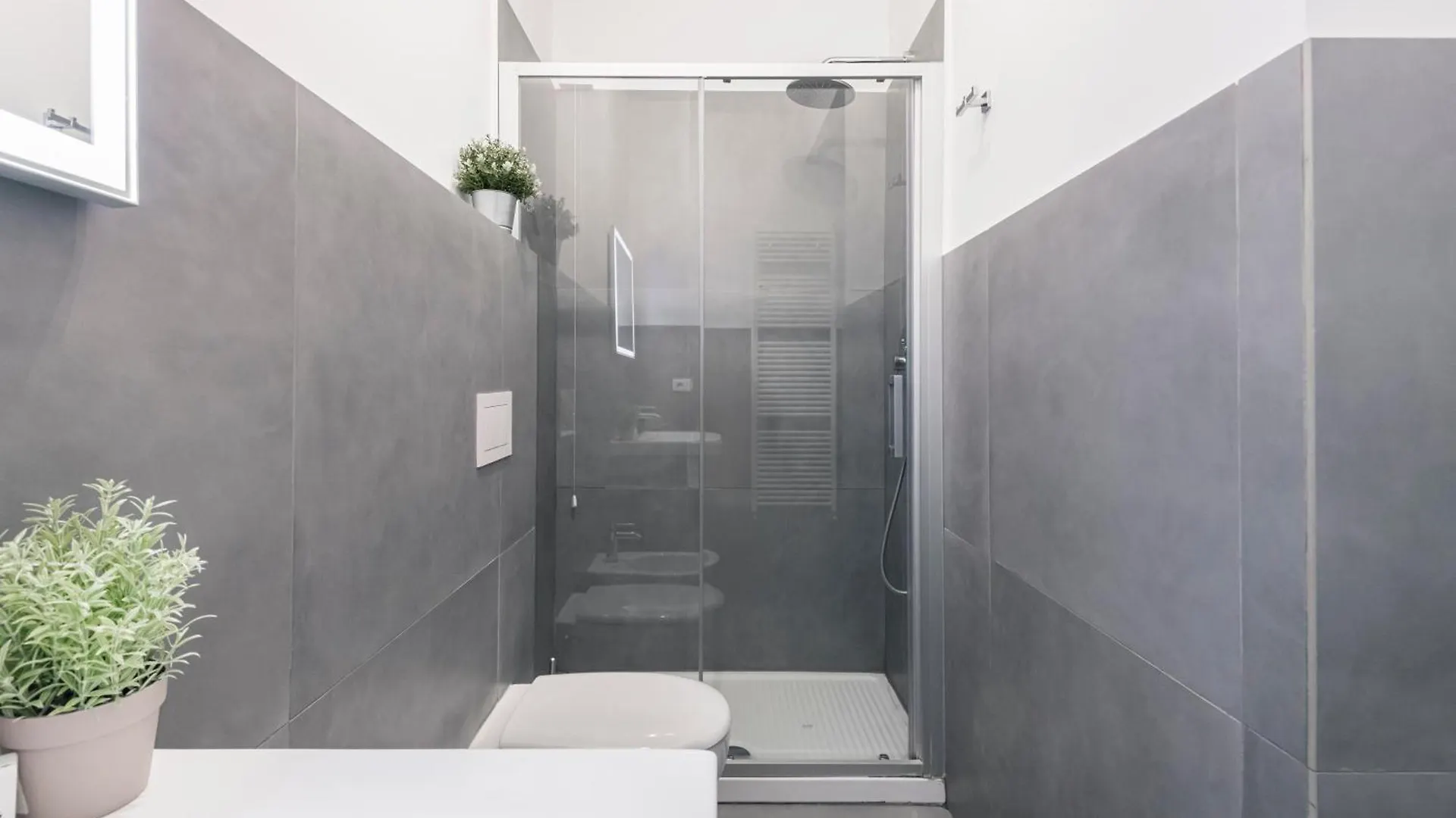 114 - Amazing Flat Fully Furnished In P.Ta Romana 밀라노
